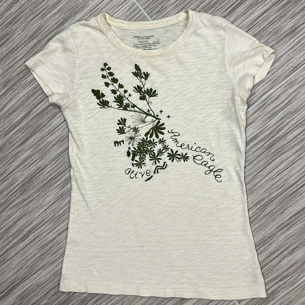 American Eagle Cream 100% Cotton Soft Short Sleeve Standard Fit Tee Shirt-Small